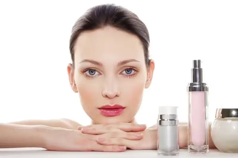 Benefits of Using the Right Skincare Products