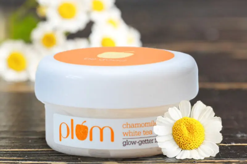 Plum Chamomile and White Tea Face Mask